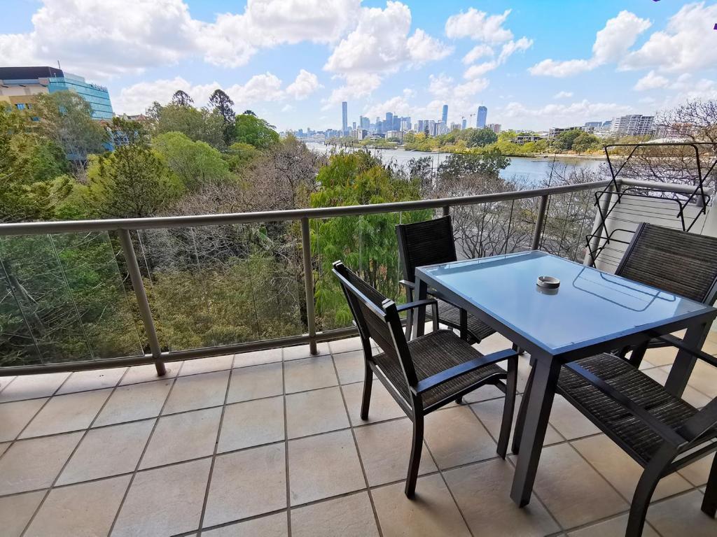1 Bedroom Premier Apartment with River View